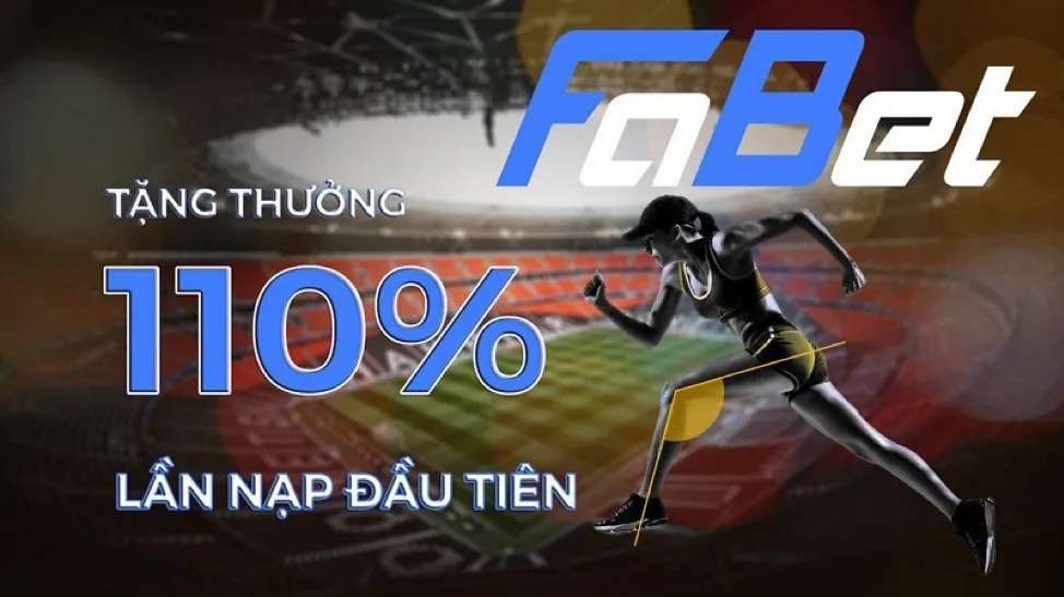 Cầu thủ bóng đá đang tranh bóng trên sân vận động